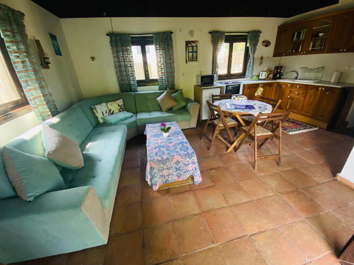 Lavender And Poppy Cottages Bebrovo Exterior foto